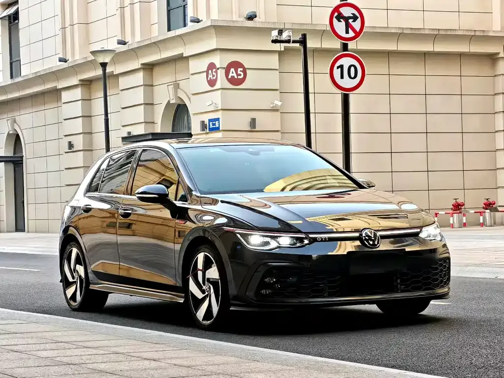 Volkswagen Golf GTI 2023 из CN, фото 6