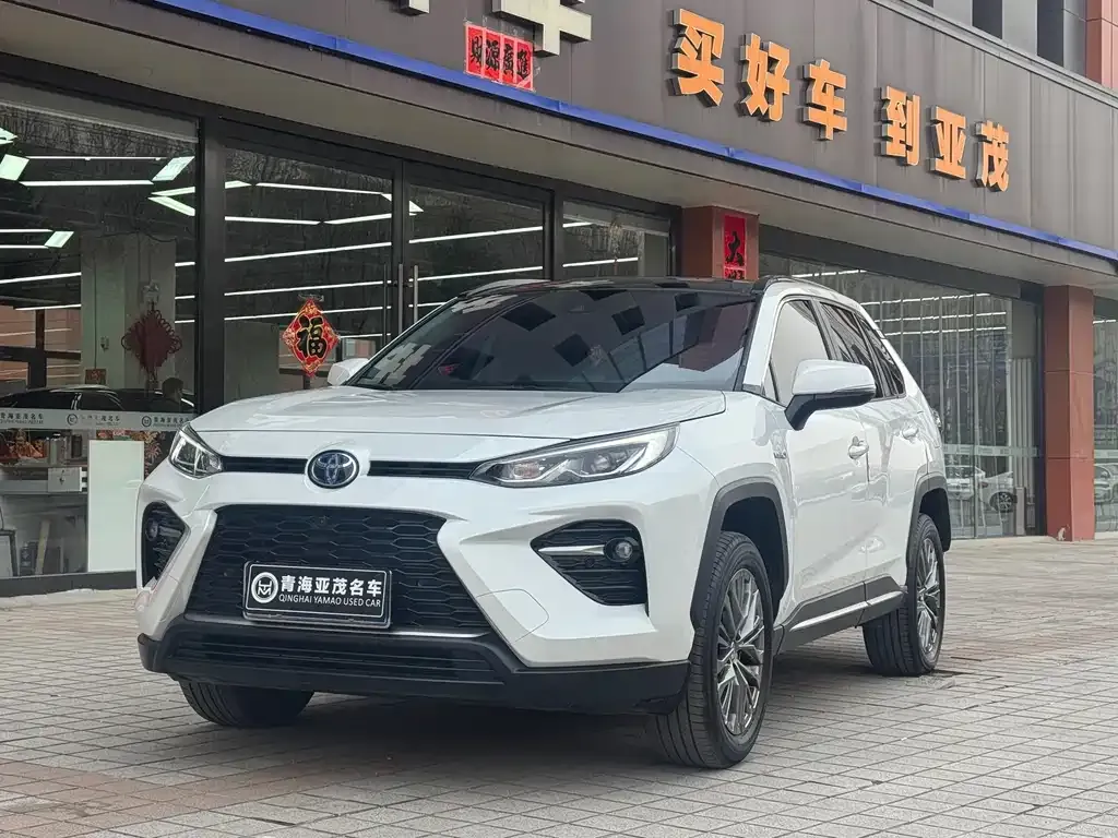 Toyota Wildlander — фото 1