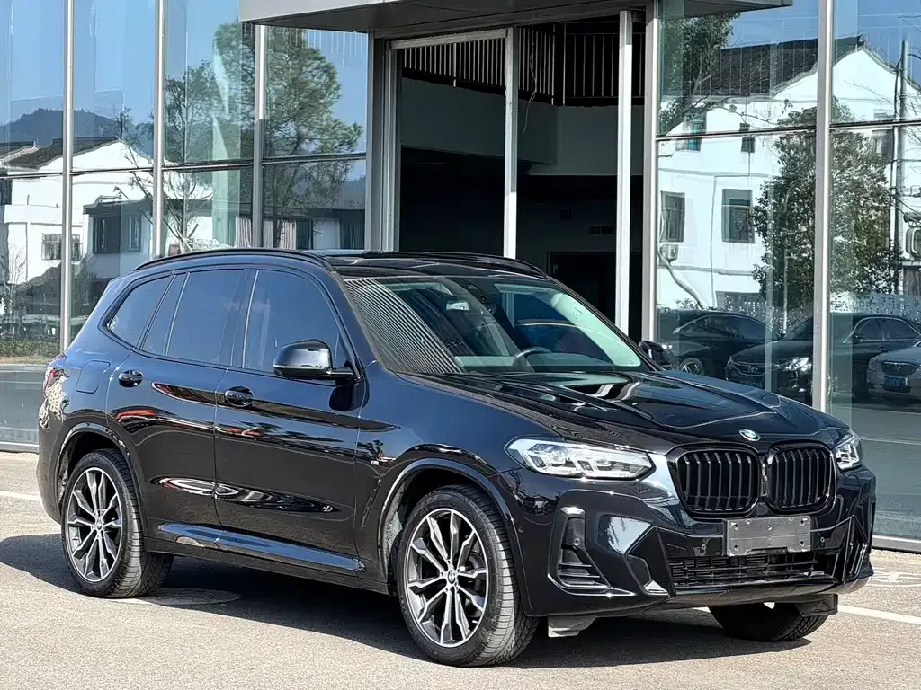BMW X3 2024 из CN, фото 2