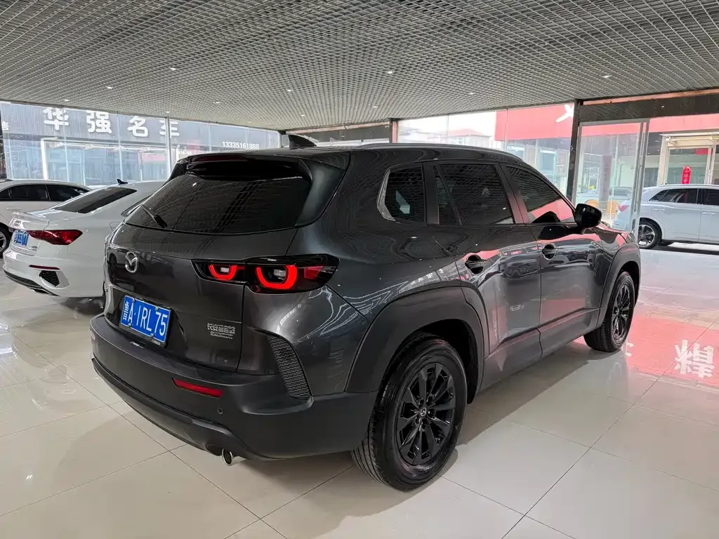 Mazda CX-50 2023 из CN, фото 7
