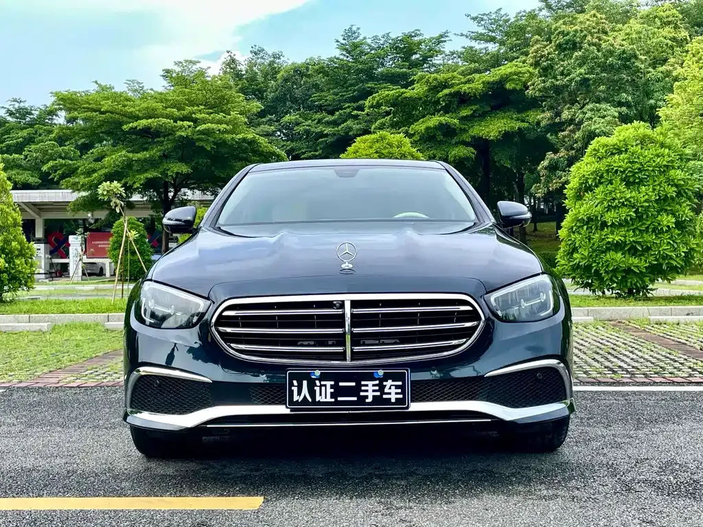 Mercedes-Benz E-Class — фото 10