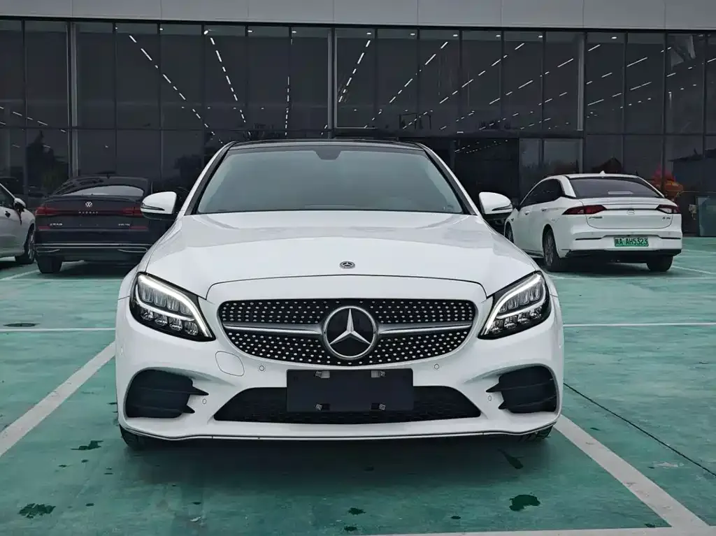 Mercedes-Benz C-Class — фото 4