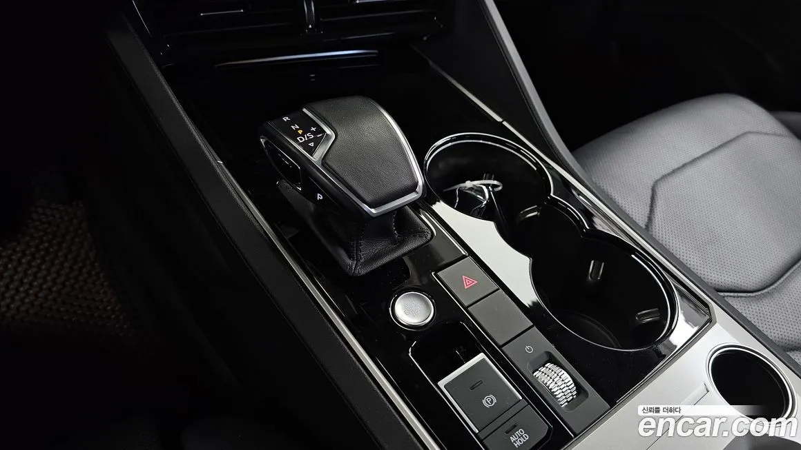 Volkswagen Touareg 2023 из KR, фото 7