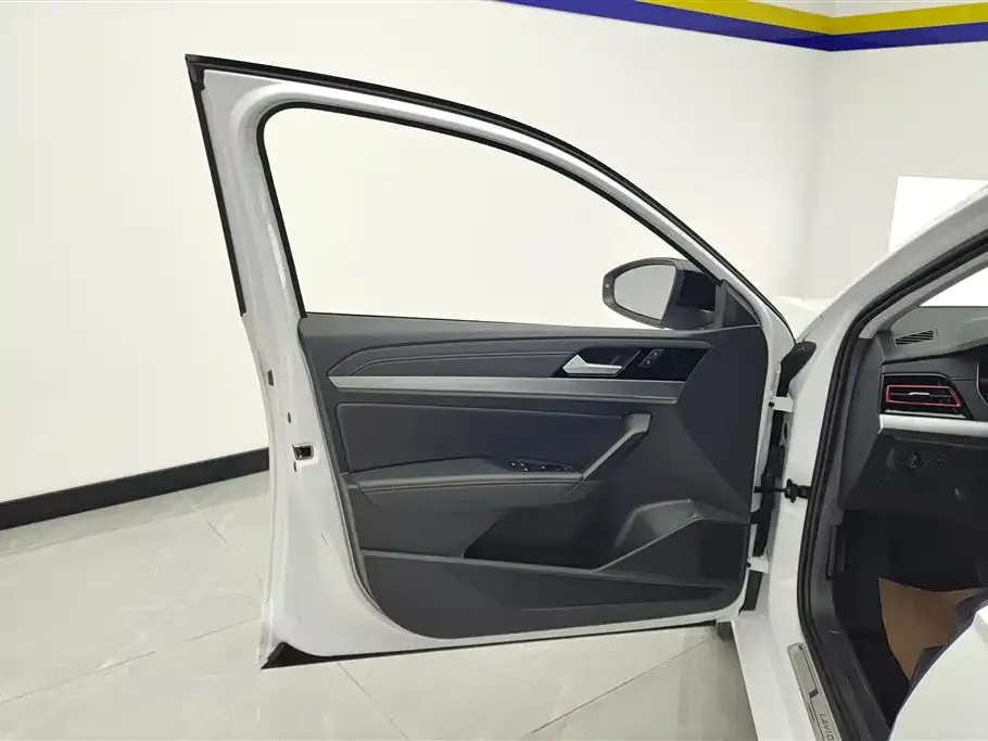 Volkswagen Lavida 2023 из CN, фото 3