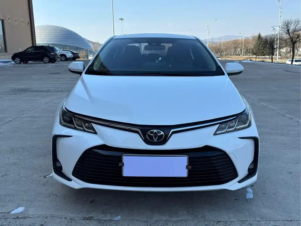 Toyota Corolla — фото 2