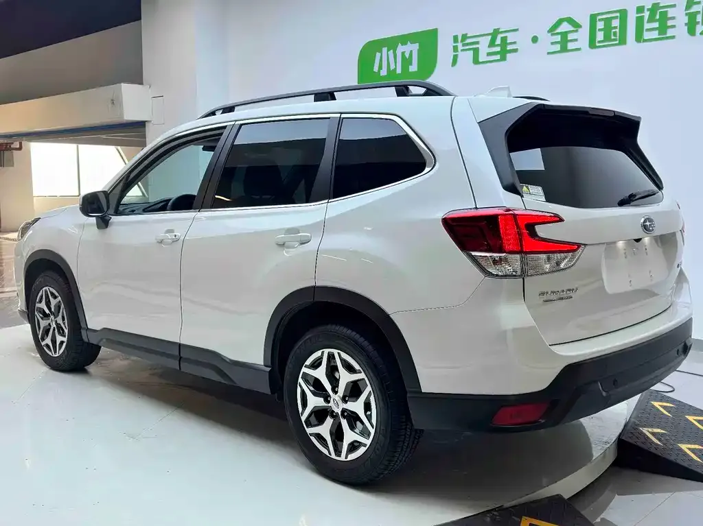 Subaru Forester — фото 9