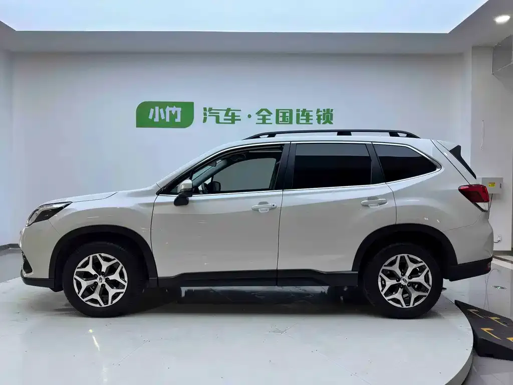 Subaru Forester — фото 8
