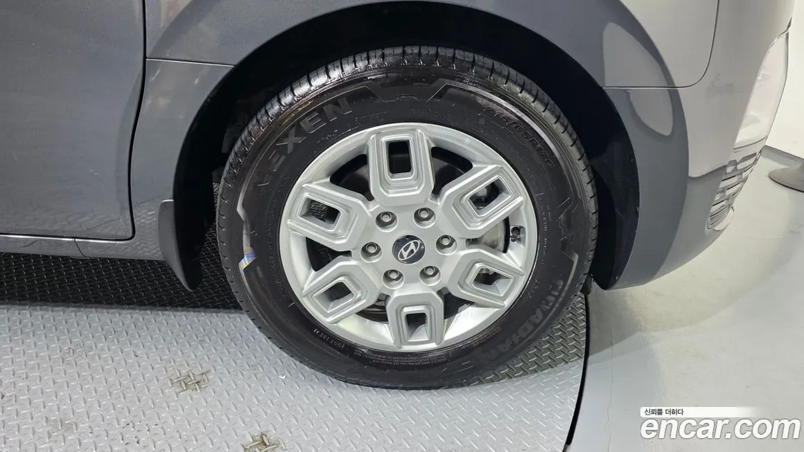 Hyundai Staria — фото 4