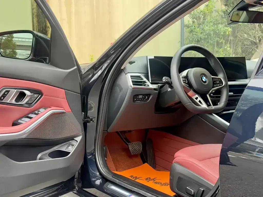 BMW 3 Series 2025 из CN, фото 2