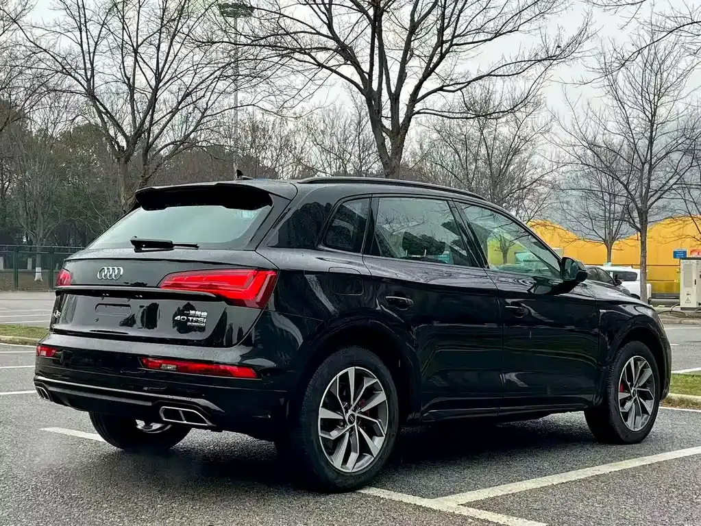 Audi Q5L — фото 4