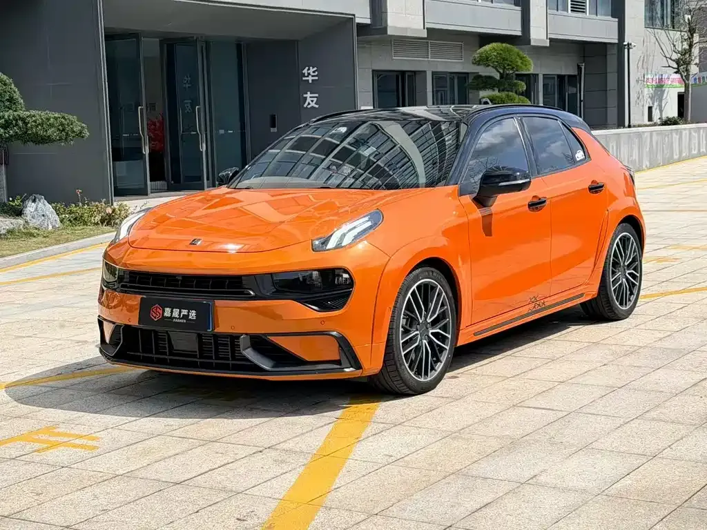Lynk & Co 02 Hatchback
