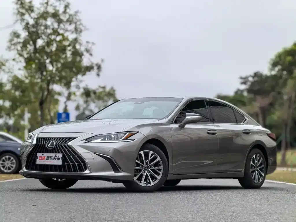 Lexus ES 2024 из CN, фото 1
