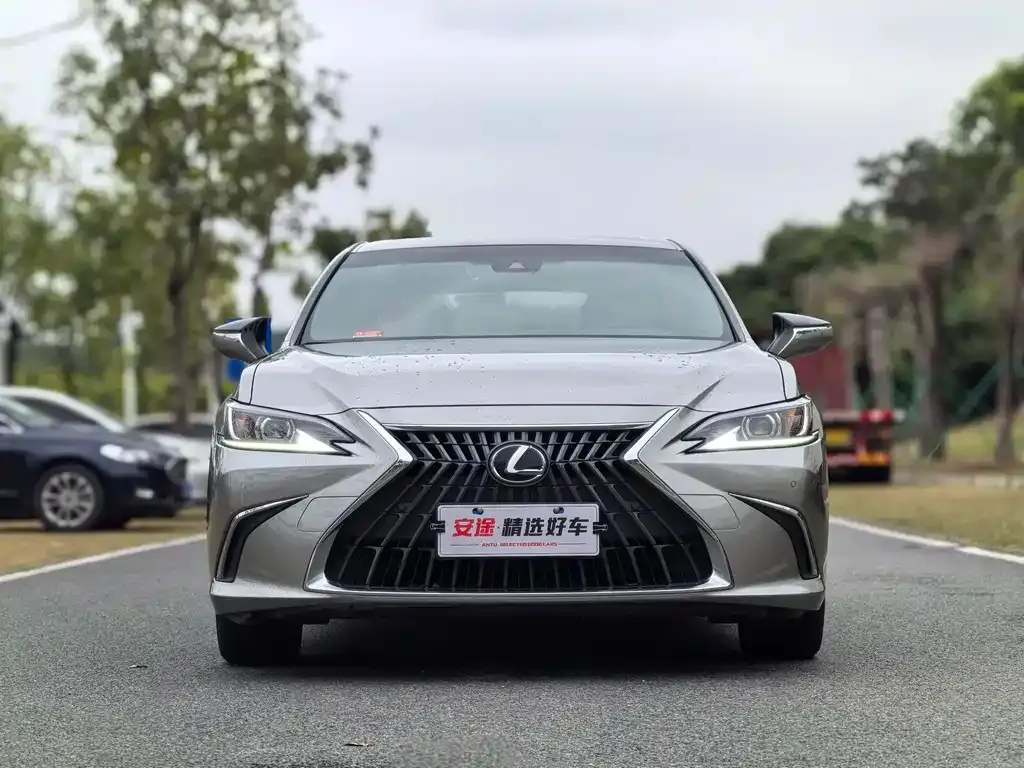 Lexus ES 2024 из CN, фото 5