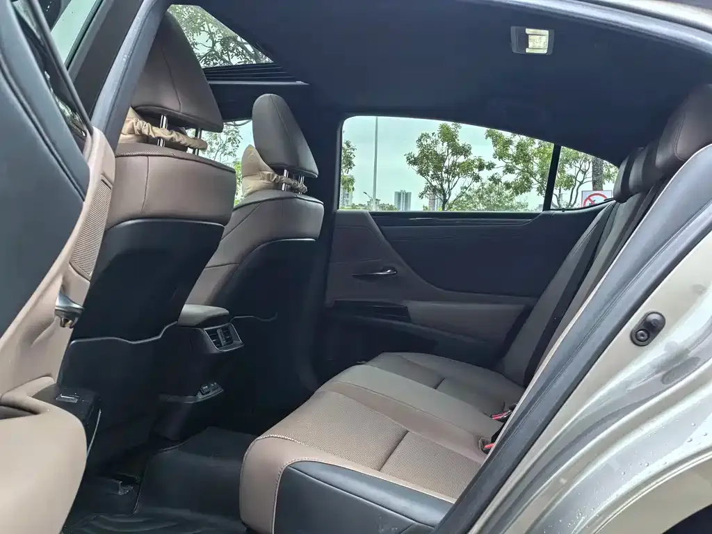 Lexus ES 2024 из CN, фото 9