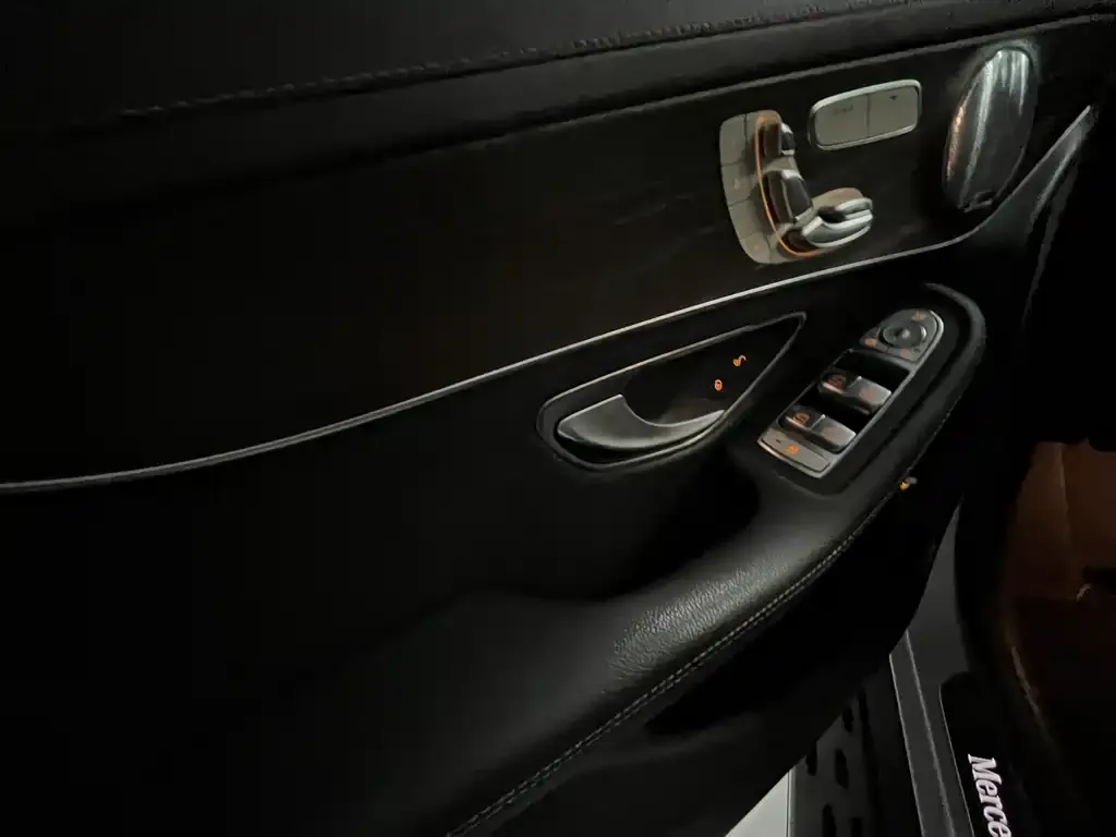 Mercedes-Benz GLC 2021 из CN, фото 2