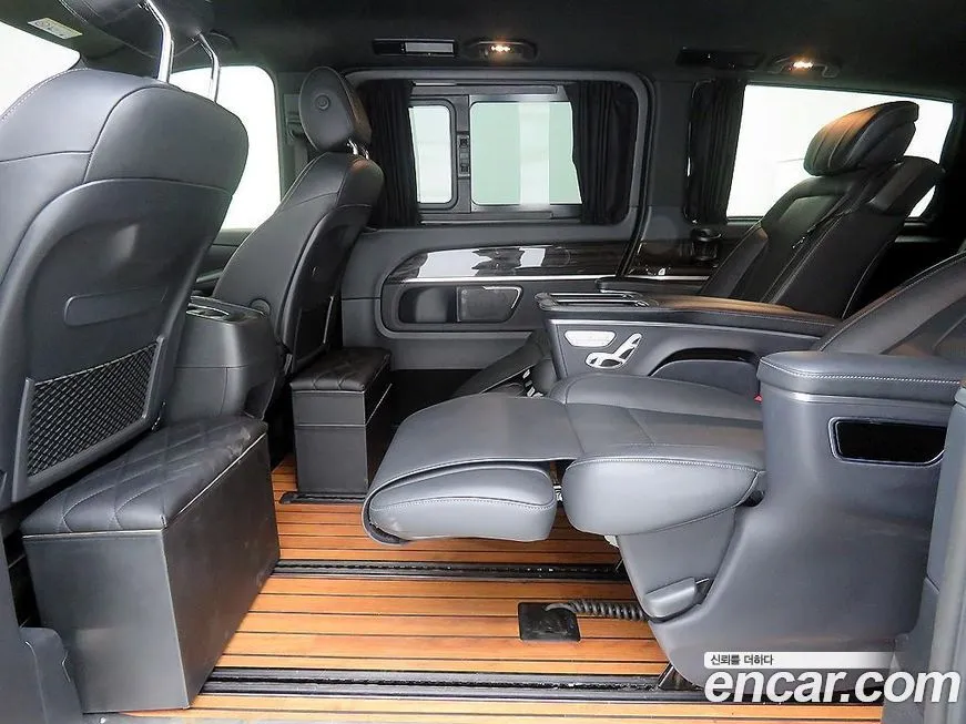 Mercedes-Benz V-Class 2023 из KR, фото 10