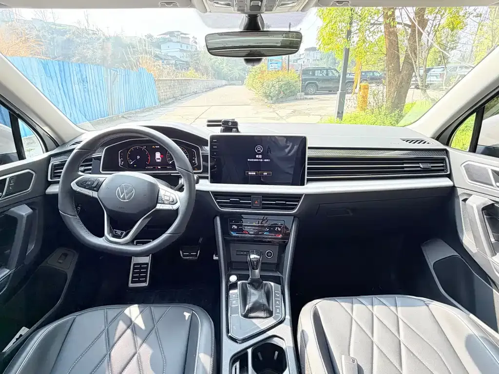 Volkswagen Tiguan L 2025 из CN, фото 8