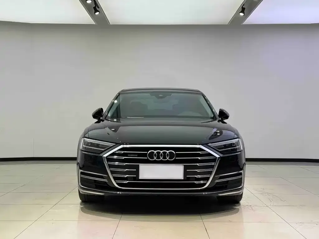 Audi A8 — фото 3