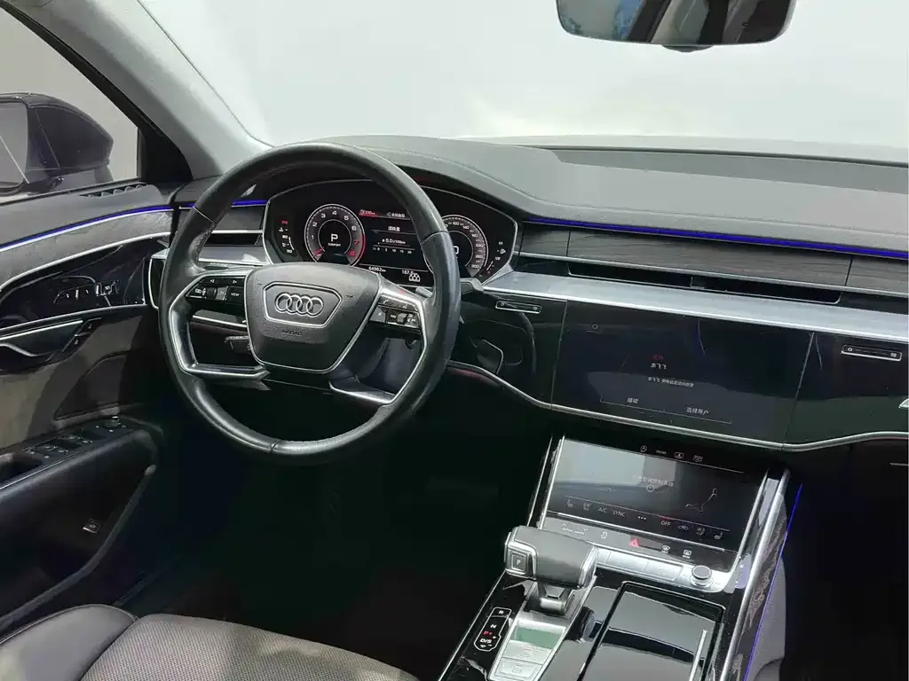 Audi A8 — фото 9