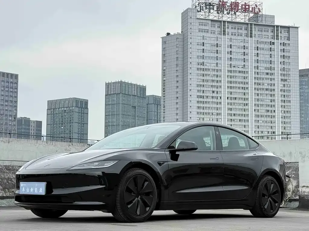 Tesla Model 3 — фото 6