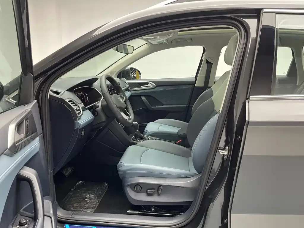 Volkswagen Tharu 2024 из CN, фото 9