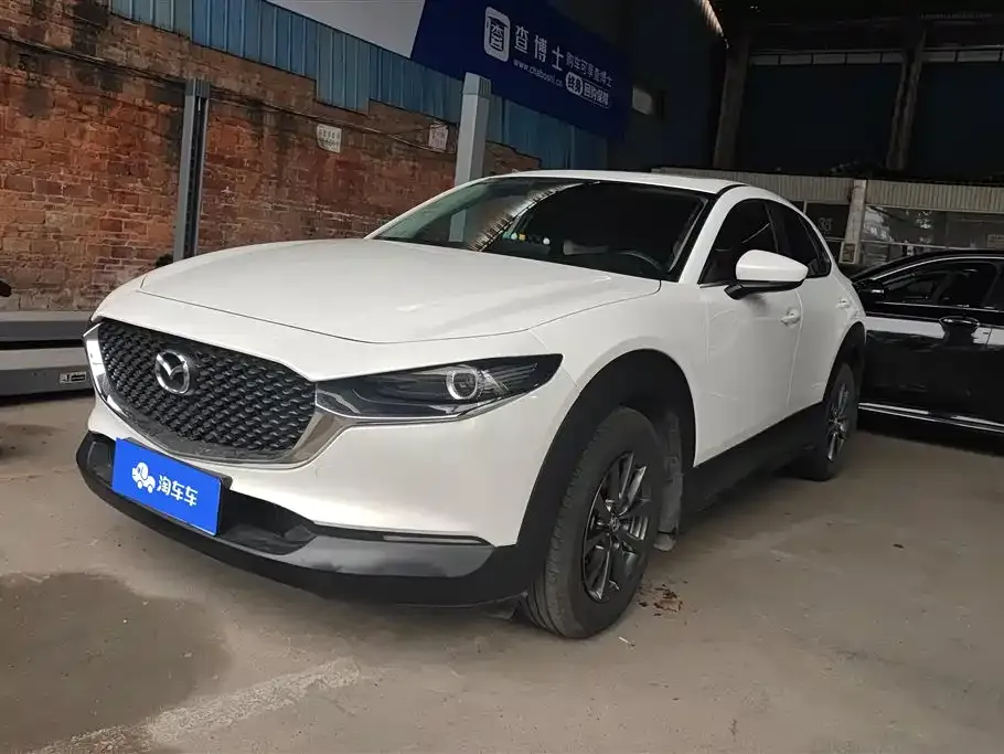 Mazda CX-30 — фото 1