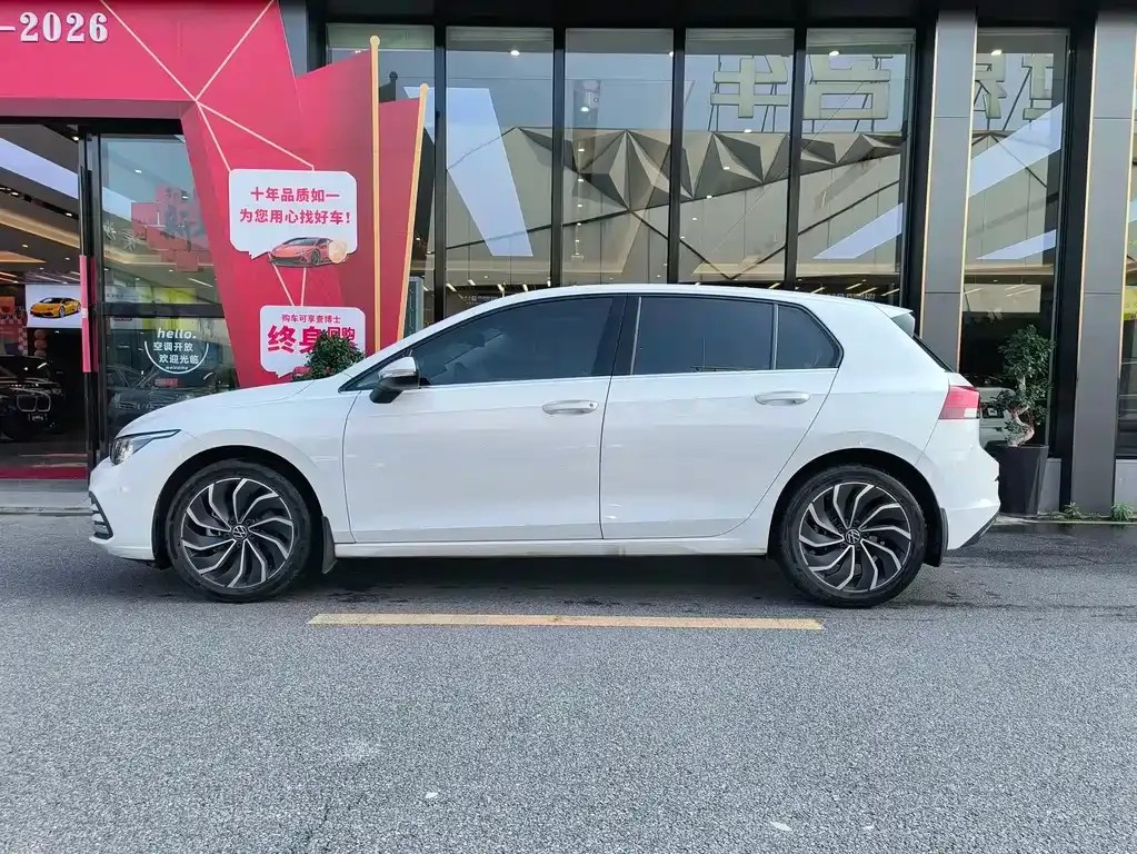 Volkswagen Golf 2021 из CN, фото 8