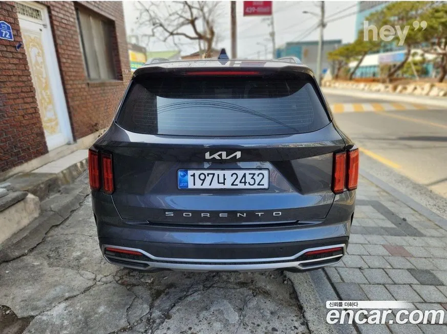 Kia Sorento — фото 6