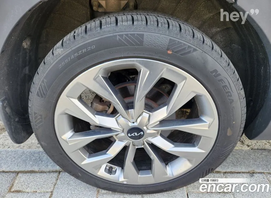 Kia Sorento — фото 8