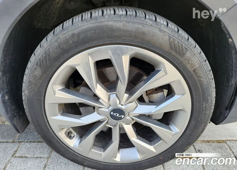 Kia Sorento — фото 5