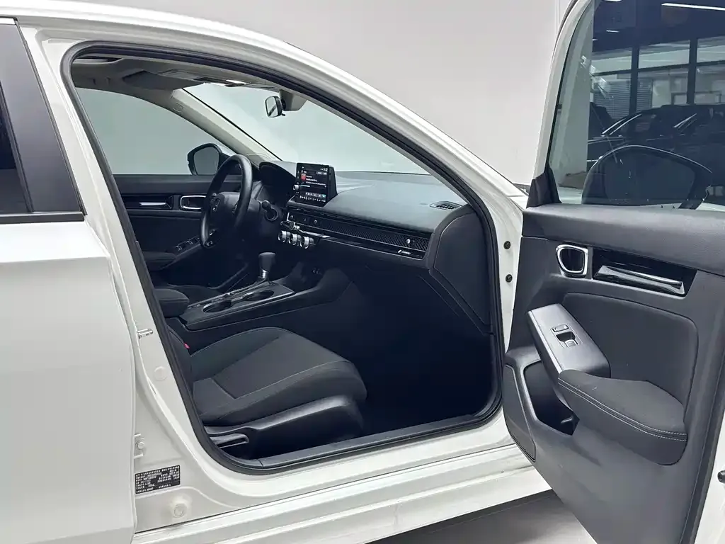 Honda Civic — фото 10
