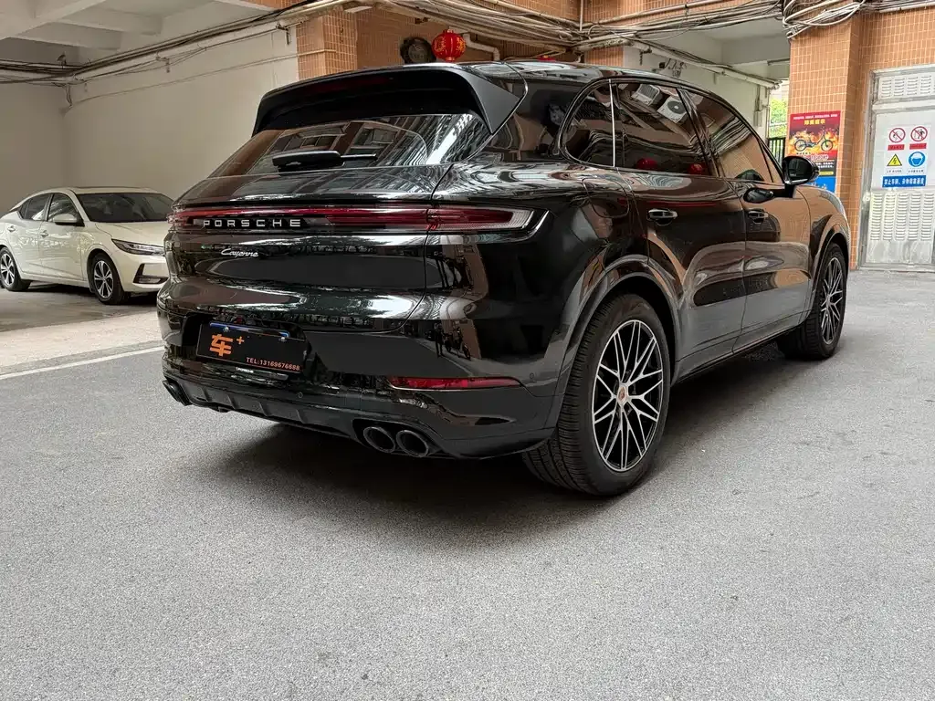 Porsche Cayenne — фото 6
