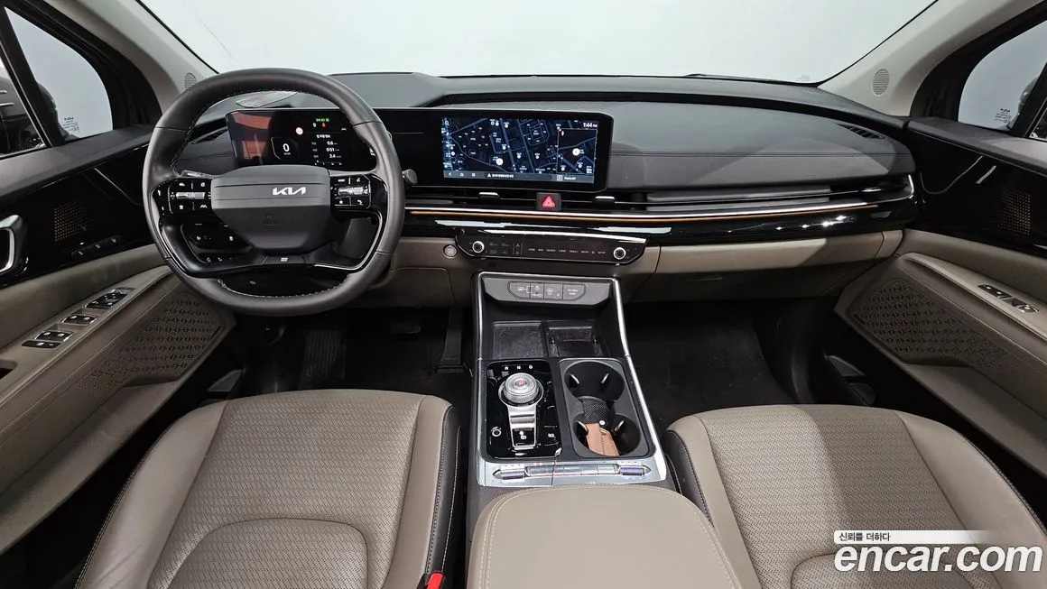 Kia Carnival — фото 10