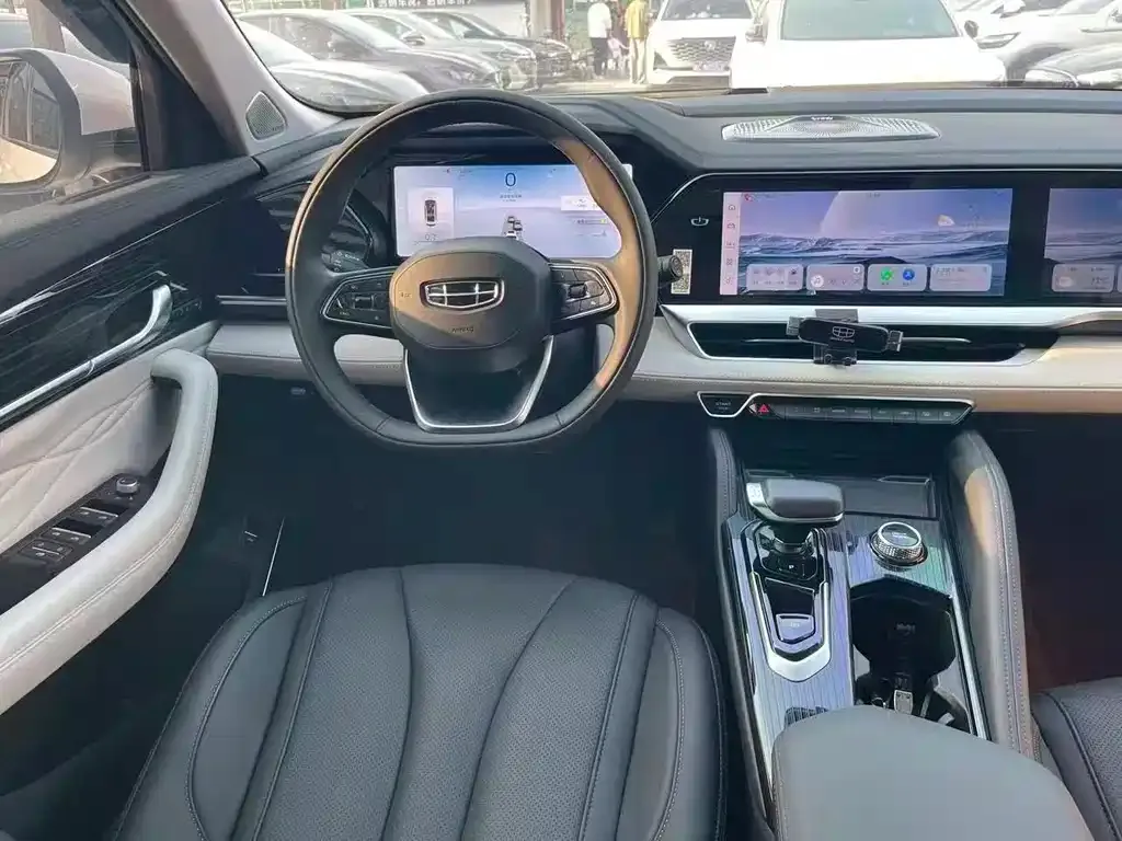 Geely Xingyue L — фото 8