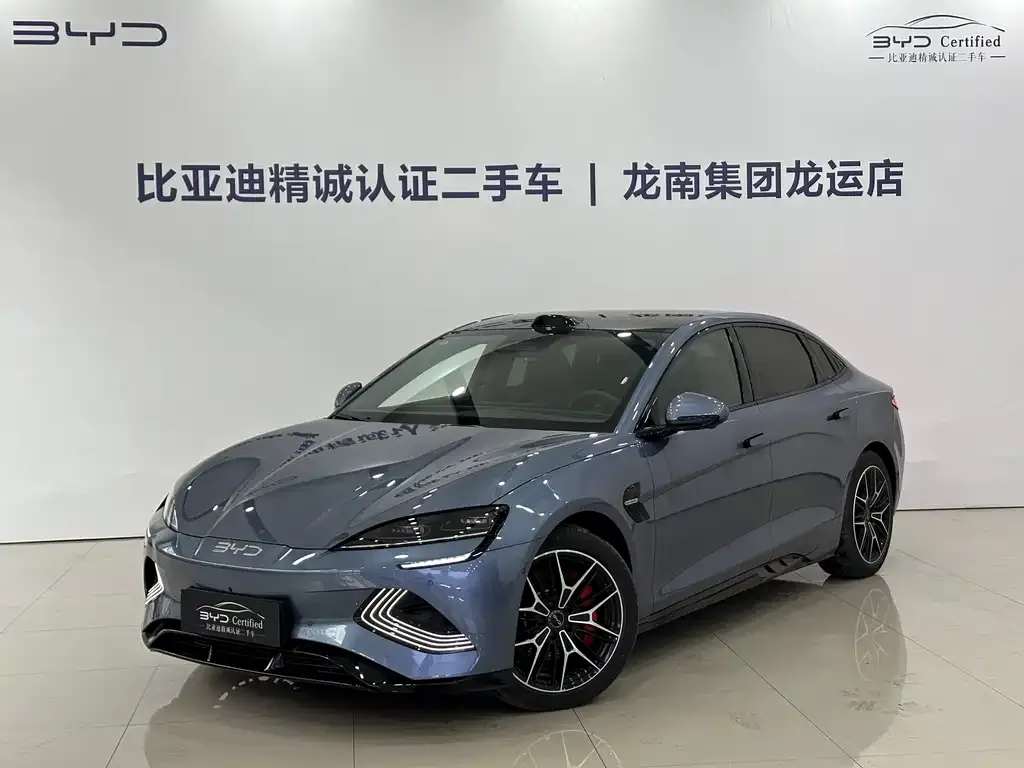 BYD Seal — фото 1