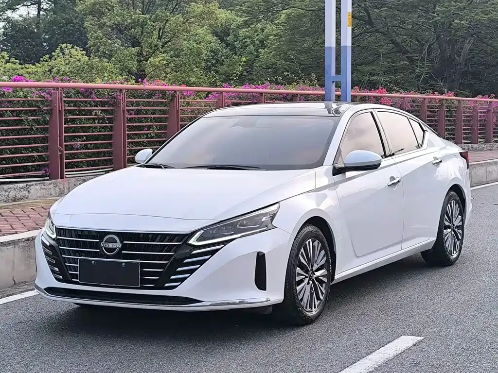 Nissan Teana — фото 3