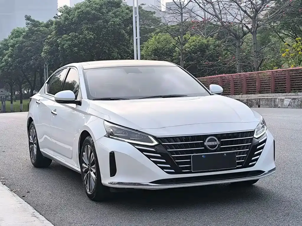 Nissan Teana — фото 10
