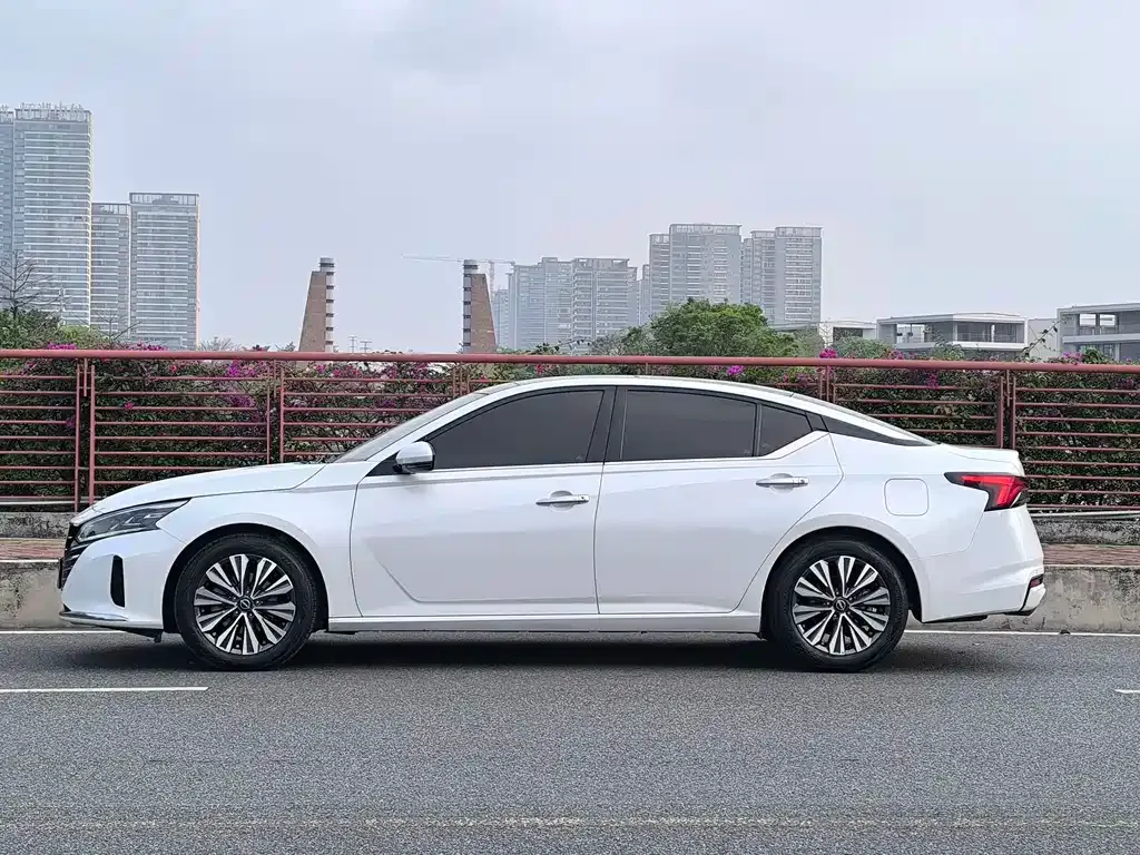 Nissan Teana — фото 8