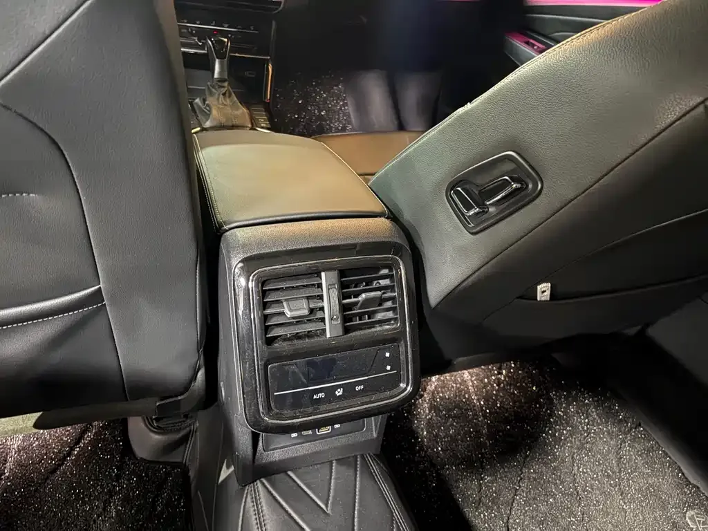 Volkswagen Passat — фото 2