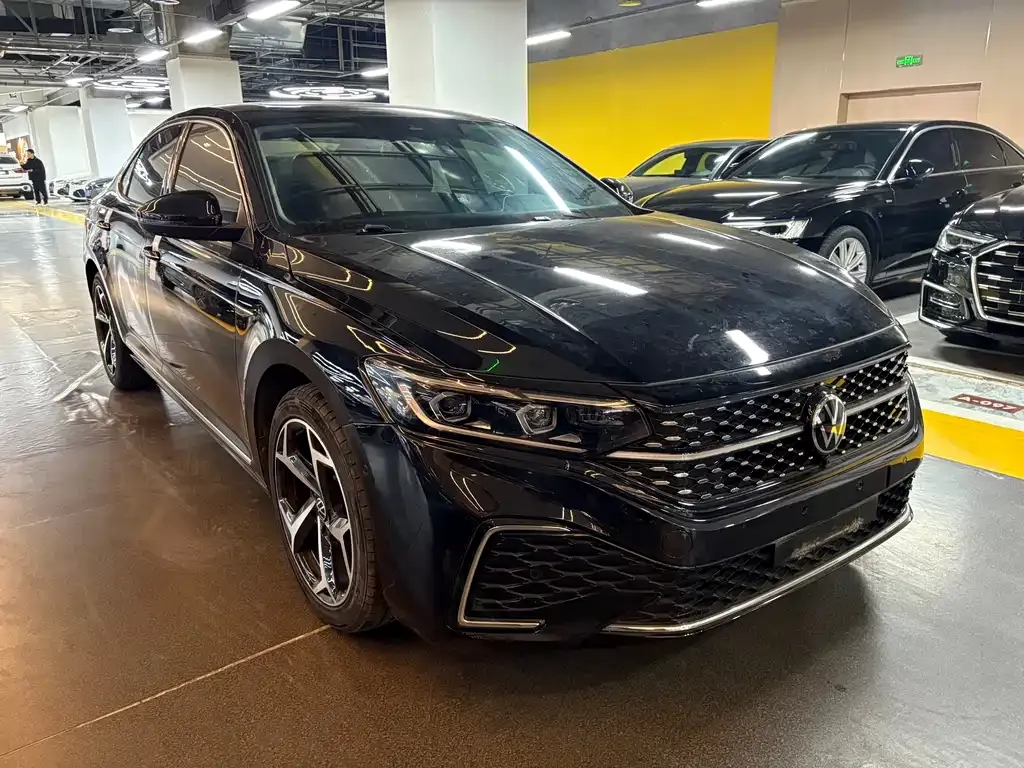 Volkswagen Passat — фото 9