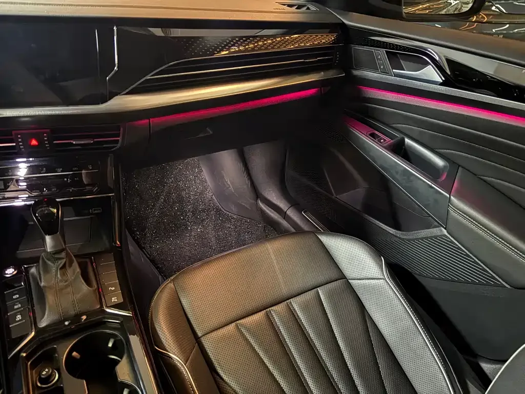 Volkswagen Passat — фото 6