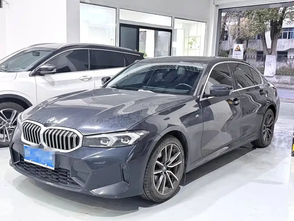 BMW 3 Series — фото 1