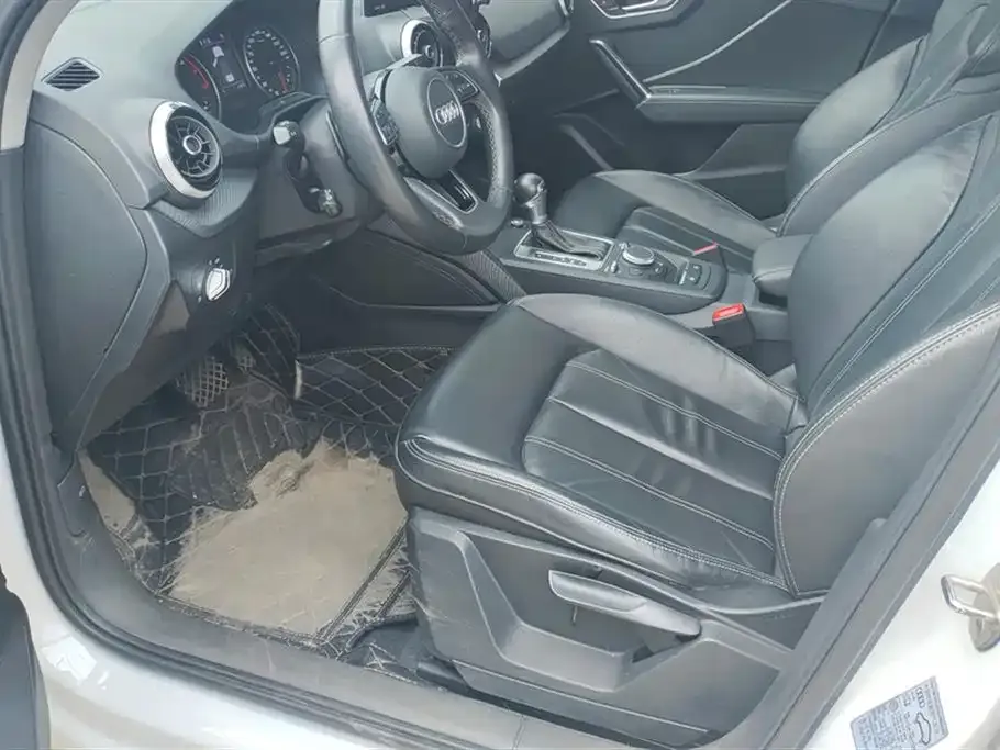 Audi Q2L 2023 из CN, фото 8