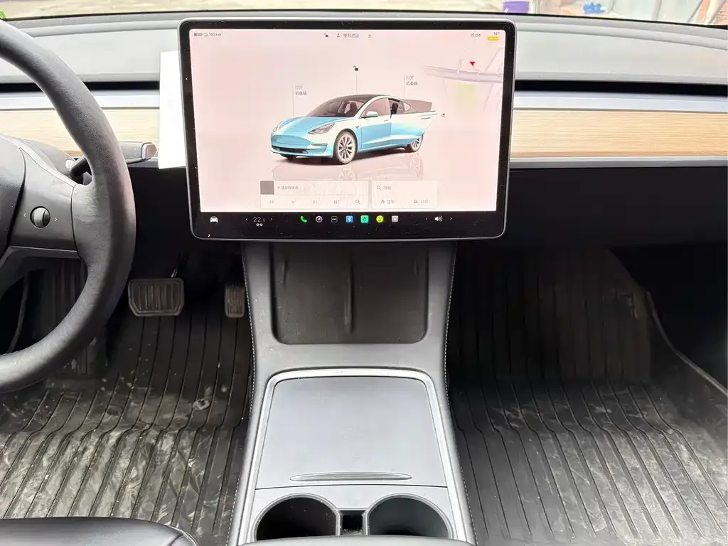 Tesla Model 3 — фото 10