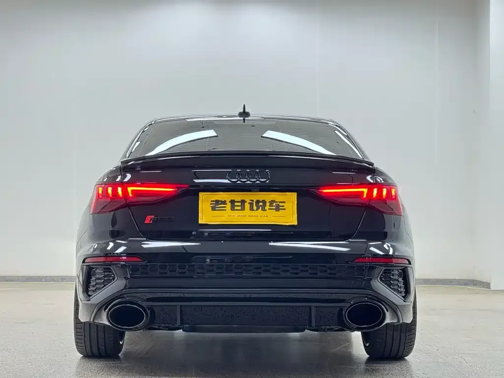 Audi A3 2024 из CN, фото 3