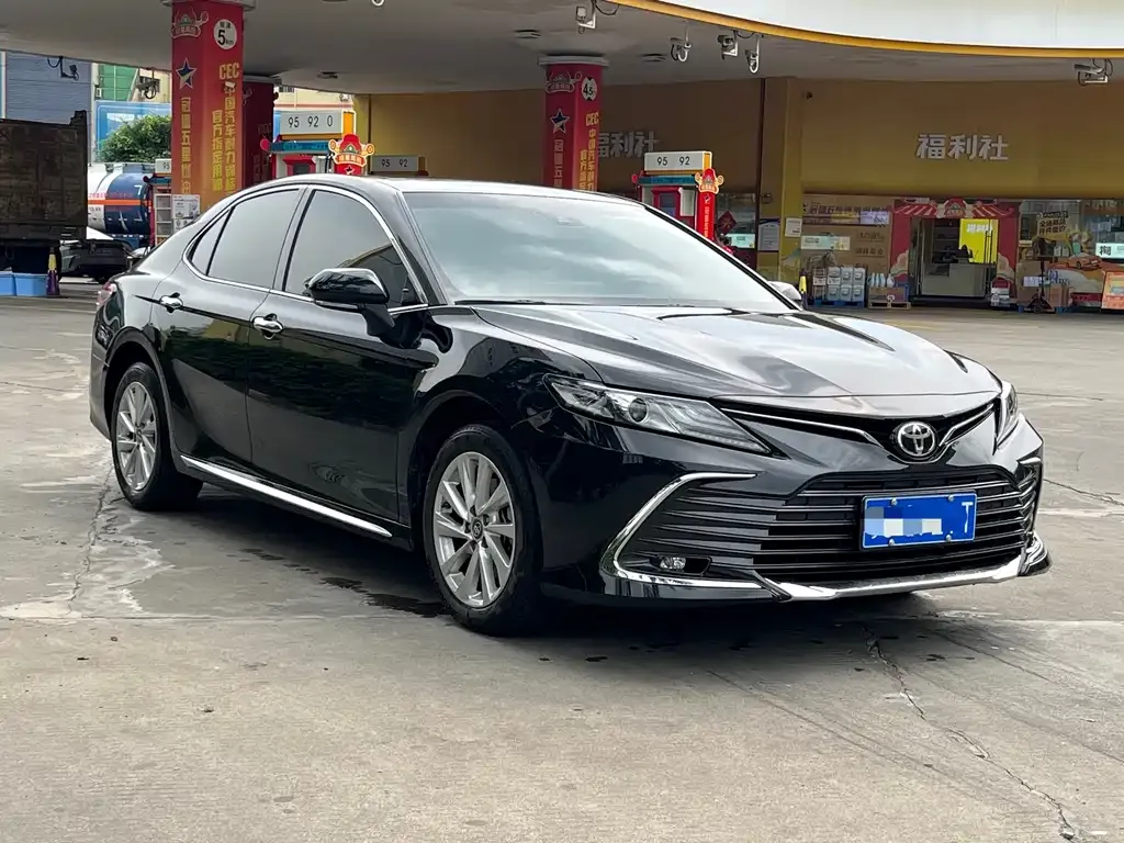 Toyota Camry 2023 из CN, фото 7