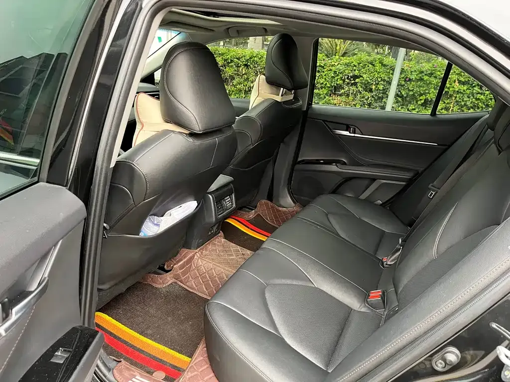 Toyota Camry 2023 из CN, фото 5