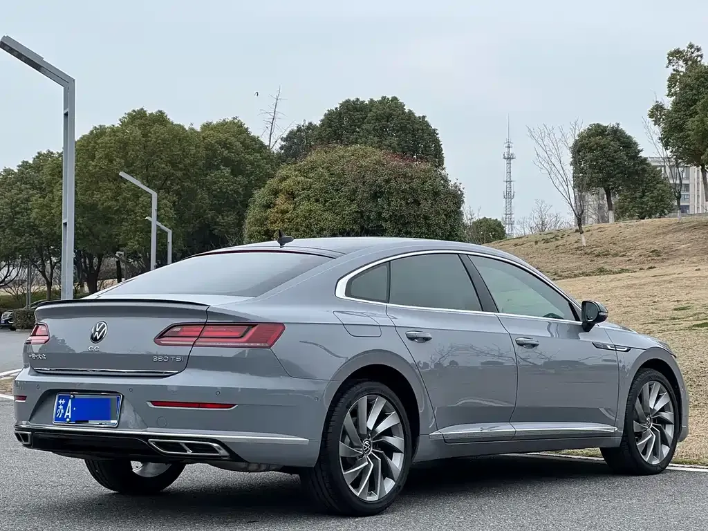 Volkswagen CC 2023 из CN, фото 5