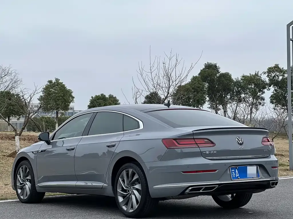 Volkswagen CC 2023 из CN, фото 4