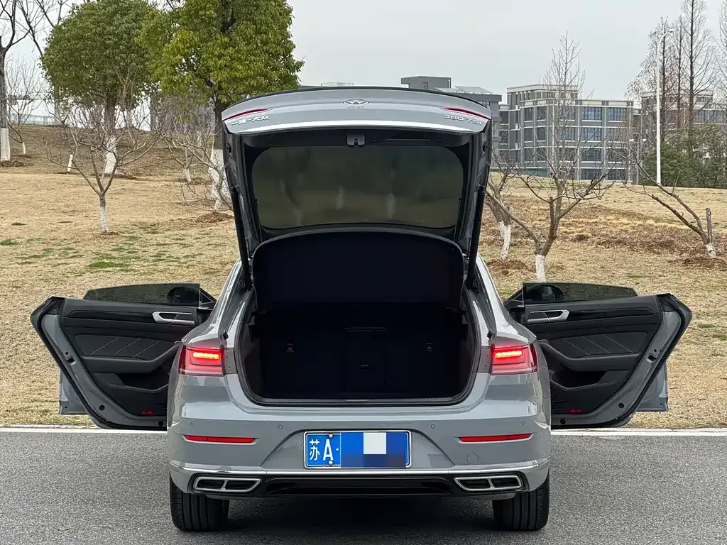 Volkswagen CC 2023 из CN, фото 6